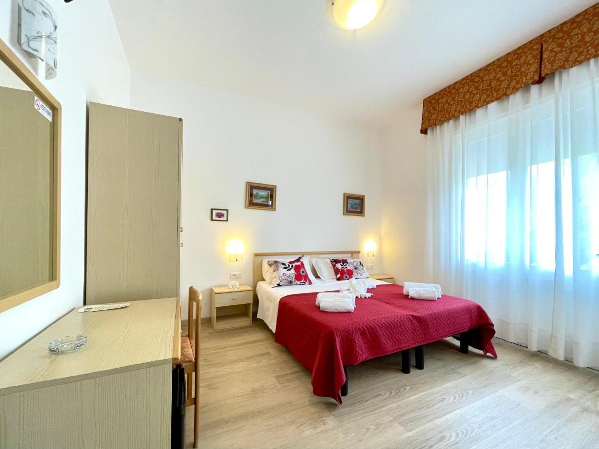 לידו די ג'סולו Hotel Trovatore מראה חיצוני תמונה