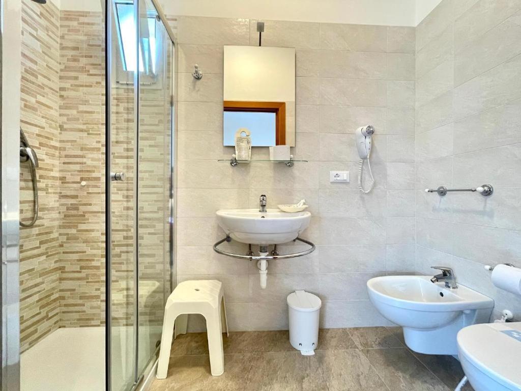 לידו די ג'סולו Hotel Trovatore מראה חיצוני תמונה