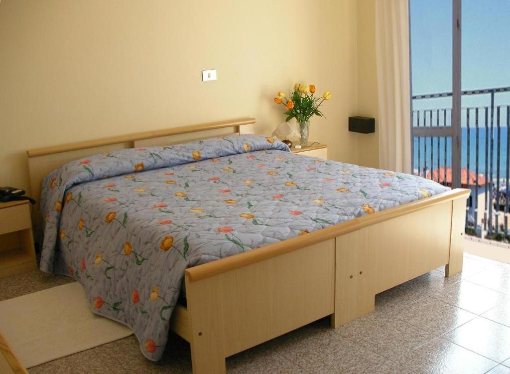 לידו די ג'סולו Hotel Trovatore חדר תמונה